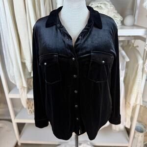 Sanctuary Sz. XL velvety black snap up top, sexy, day night, dress casual #4336